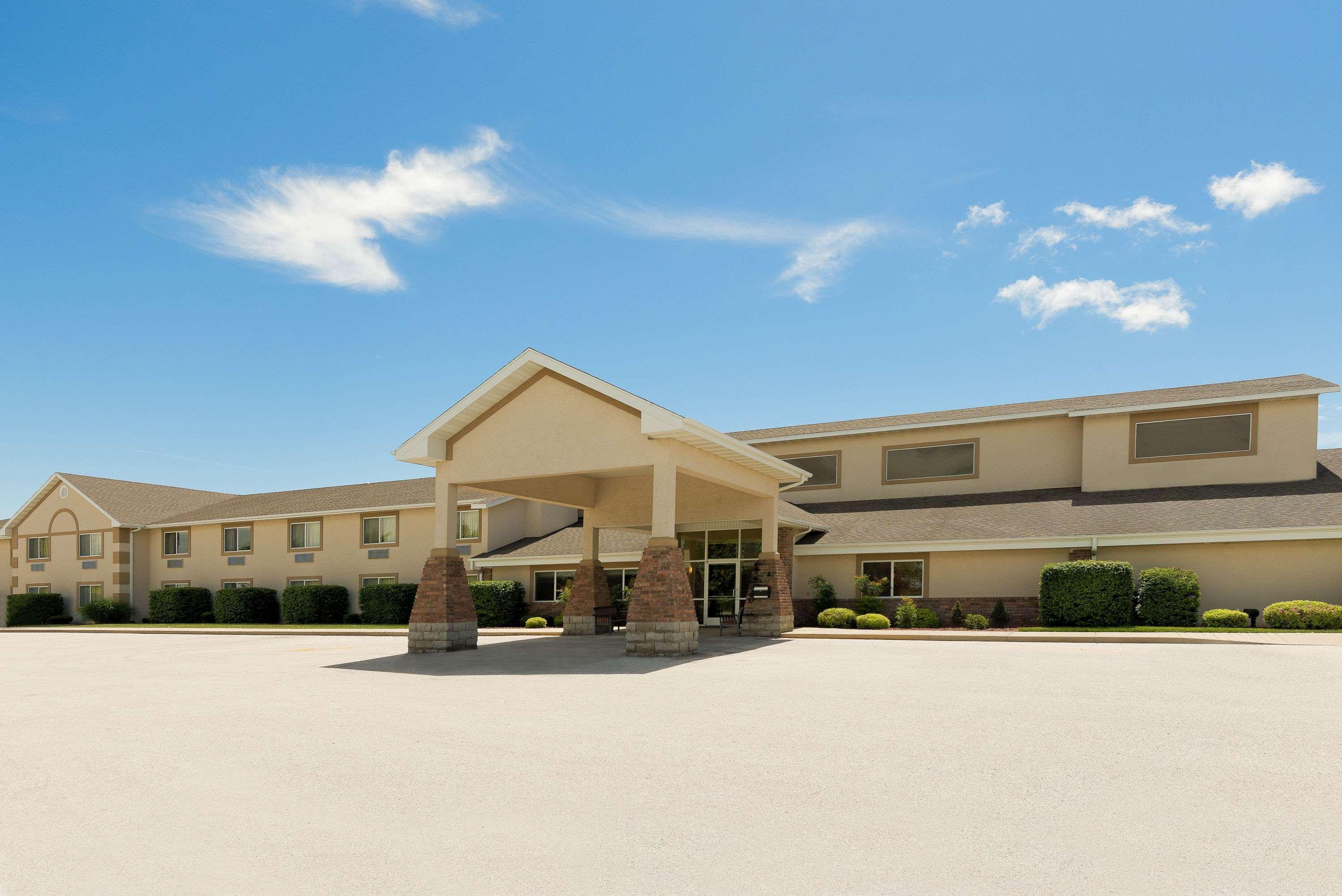 Americinn By Wyndham Republic Buitenkant foto