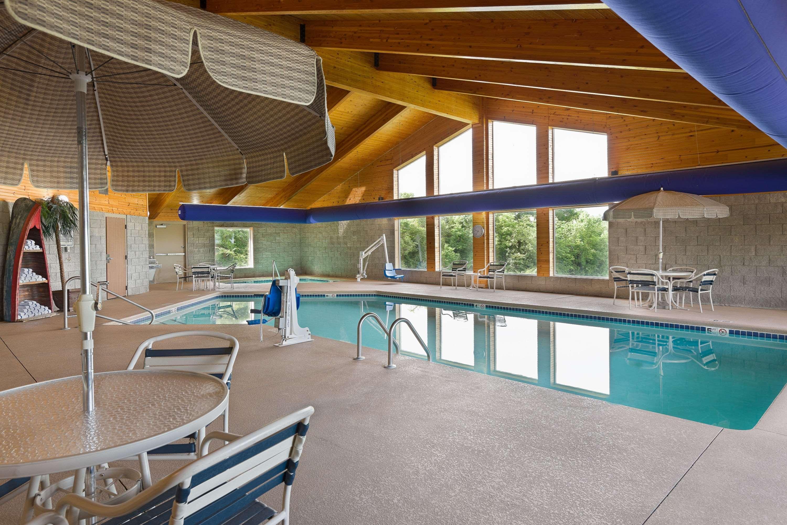 Americinn By Wyndham Republic Buitenkant foto