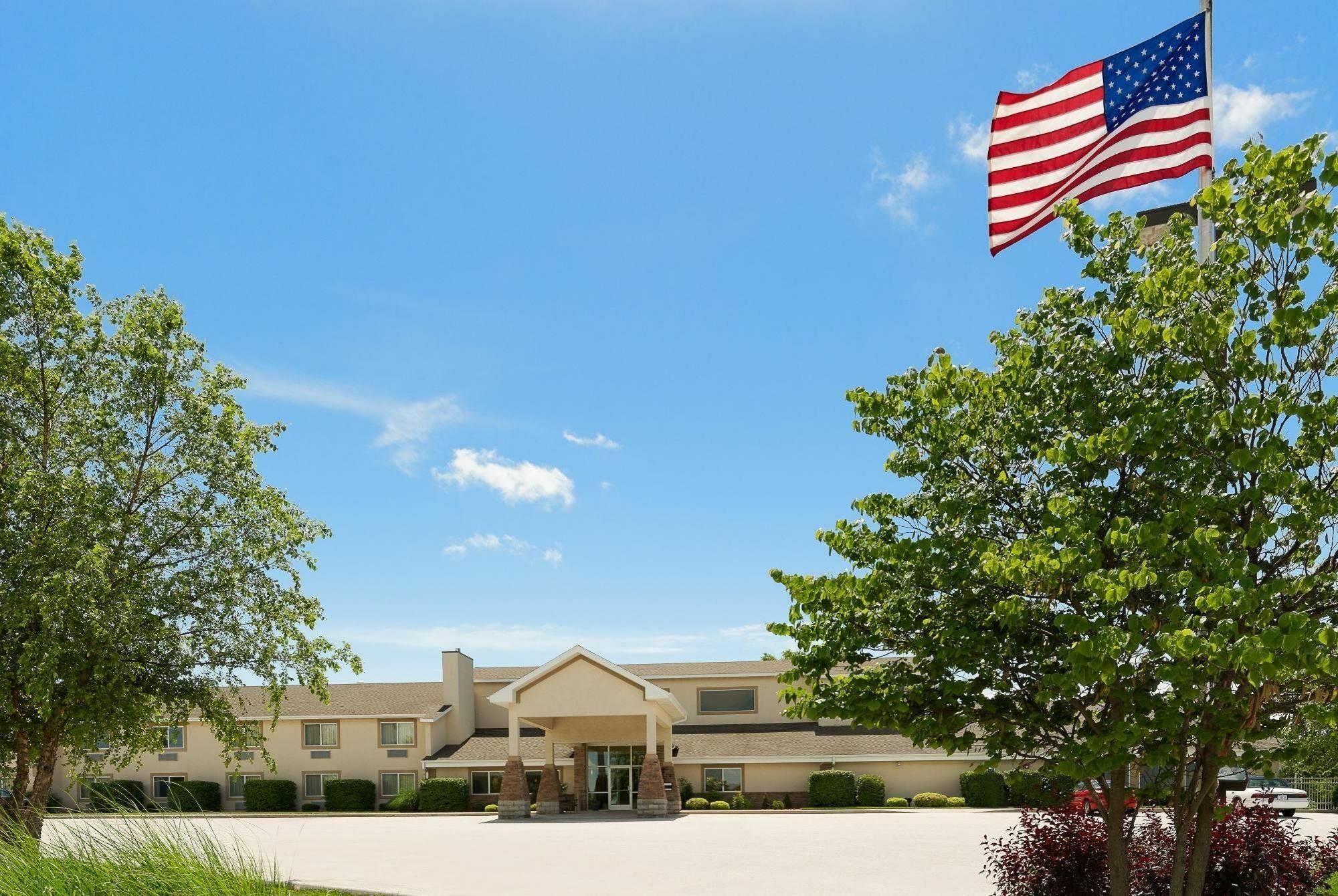 Americinn By Wyndham Republic Buitenkant foto